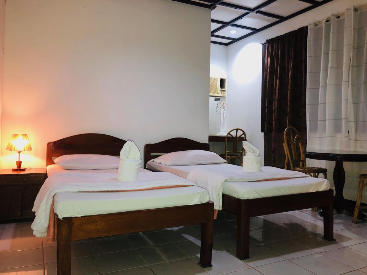 Matutina Pensionne Puerto Princesa Exterior photo
