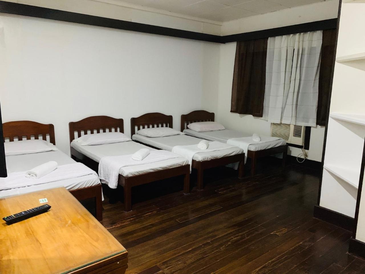 Matutina Pensionne Puerto Princesa Exterior photo